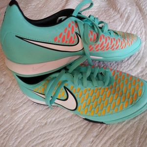Nike magista indoor soccer turf shoes